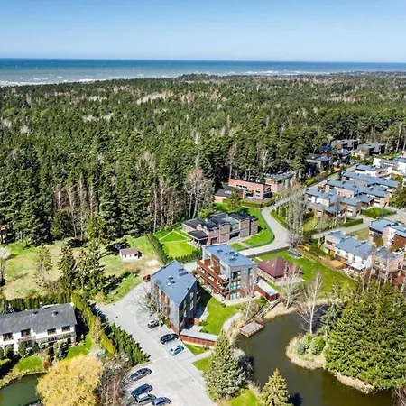 アパート Comfortable In Prestigious Seaside Area *